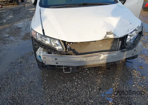 2015 Honda Civic Lx z USA, uszkodzony, nr VIN 19XFB2F54FE111024